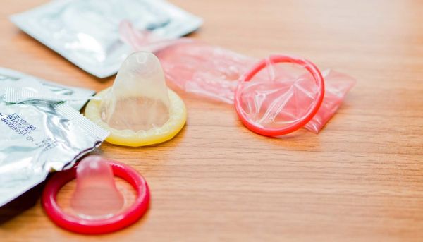 Condom: usi quello maschile o quello femminile?